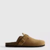 Clogs mit Schnallenriemen