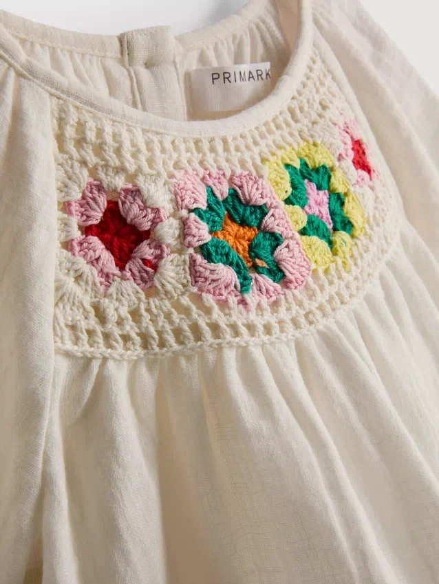 1,5–8 Jahre | Set aus gehäkelter Bluse und Hose