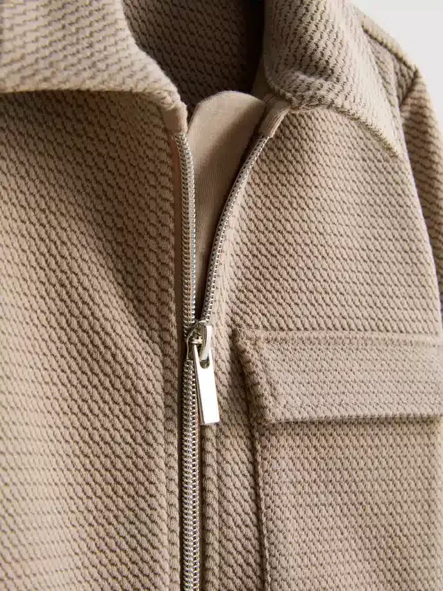 1,5–8 Jahre | Set aus Jacquard-Jacke mit Reissverschluss und Jogginghose