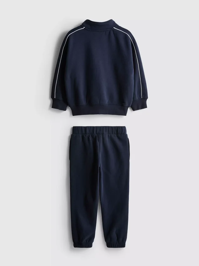 1,5–8 Jahre | Set aus Sweatshirt mit Trichterkragen und Jogginghose