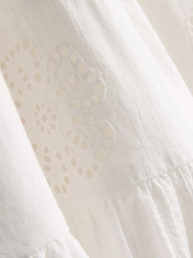 1,5–9 Jahre | Gespickeltes Lochmuster-Kleid