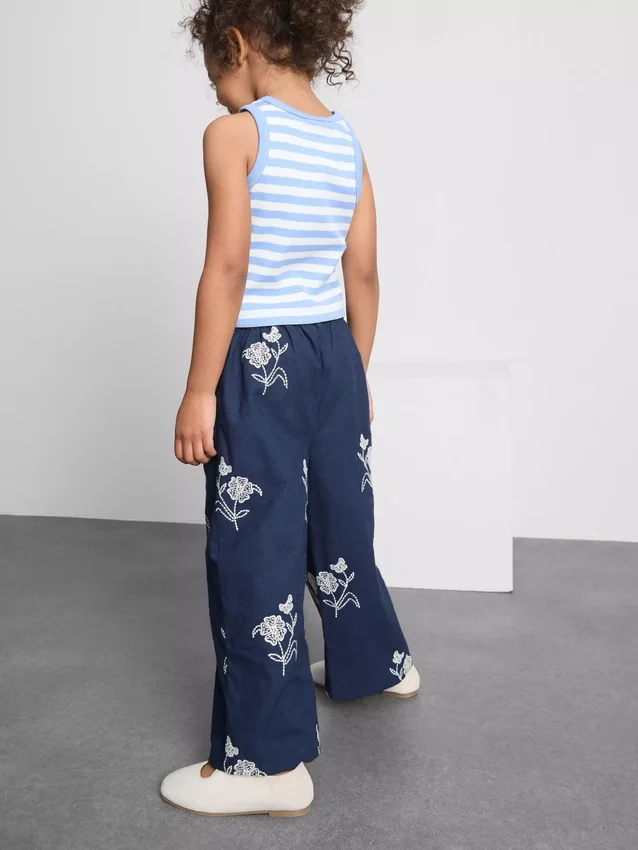 1,5–9 Jahre | Hose mit Blumenstickerei
