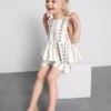 1,5–9 Jahre | Set aus bestickter Bluse und Shorts