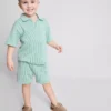1,5–9 Jahre | Set aus gestreiftem Hemd und Shorts