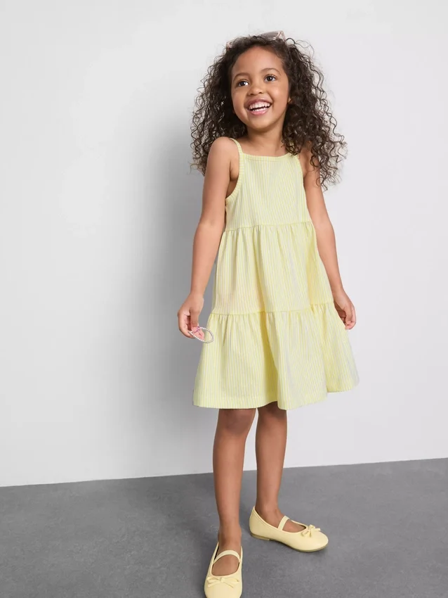 1,5–9 Jahre | Trägerkleid mit Stufenschnitt