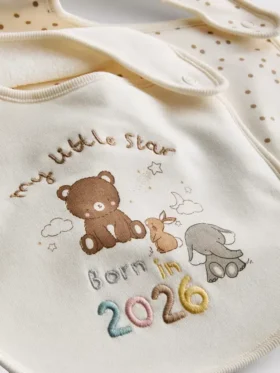 2er-Pack «Born in 2026»-Lätzli