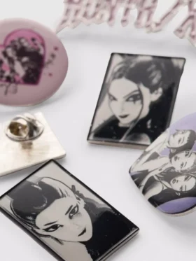 6er-Pack K-Pop-«Demon Hunters»-Abzeichen