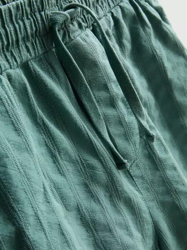 7–15 Jahre | Set aus strukturiertem Kurzarm-Hemd mit Knöpfen und Shorts