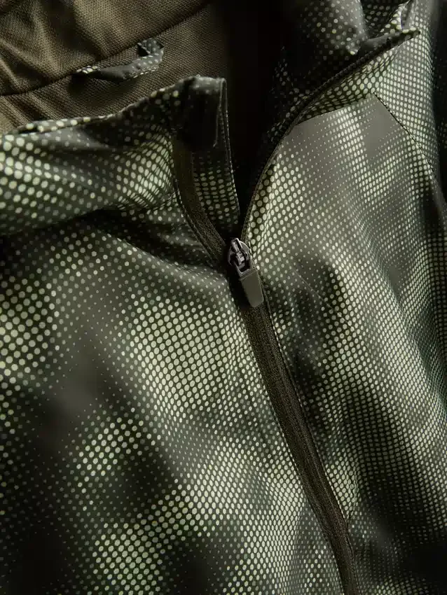 7–15 Jahre | Sportjacke mit Reissverschluss und Camouflage-Print