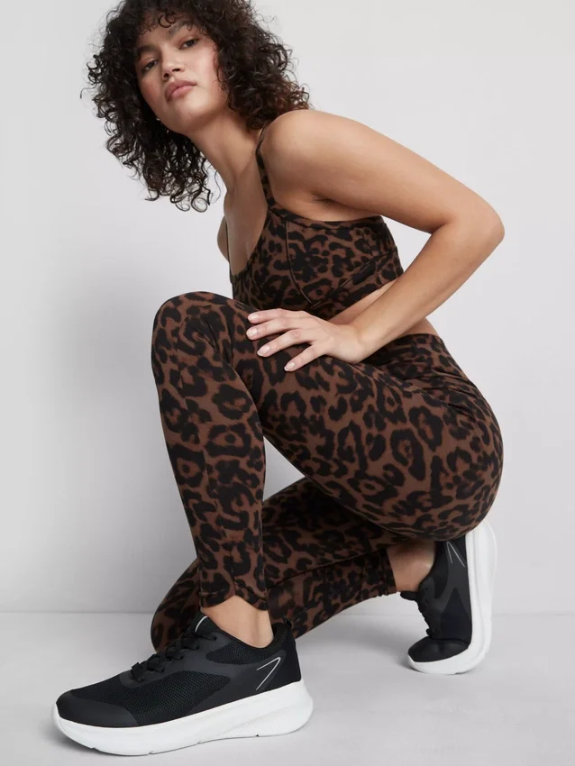 Aktiv-Leggings mit hohem Bund im Leopardenmuster