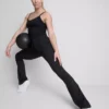 Aktiv-Leggings mit hoher Taille, sanfter Stützkraft und ausgestelltem Schnitt