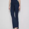Aktiv-Leggings mit hoher Taille, sanfter Stützkraft und ausgestelltem Schnitt
