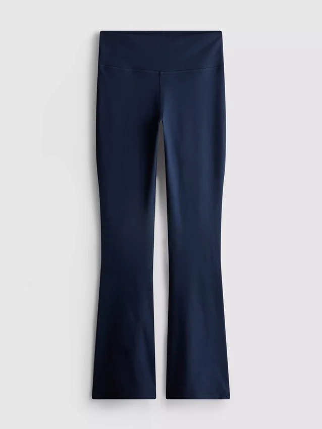Aktiv-Leggings mit hoher Taille, sanfter Stützkraft und ausgestelltem Schnitt