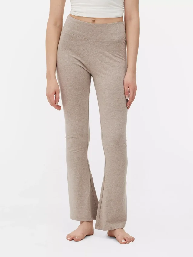 Aktiv-Leggings mit hoher Taille und ausgestelltem Bein