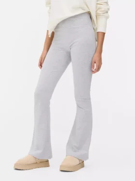 Aktiv-Leggings mit hoher Taille und ausgestelltem Bein