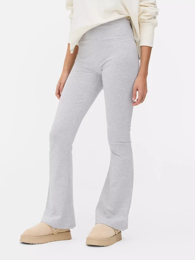Aktiv-Leggings mit hoher Taille und ausgestelltem Bein