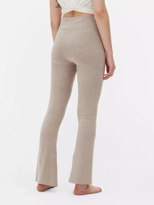 Aktiv-Leggings mit hoher Taille und ausgestelltem Bein