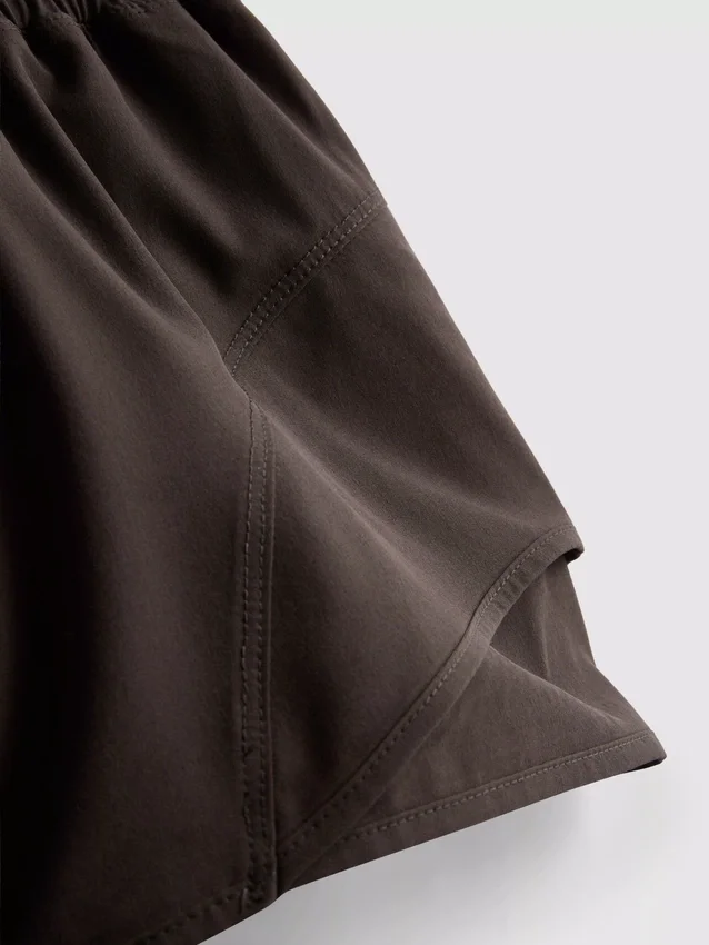 Aktive gewebte Laufshorts