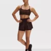 Aktives Crop-Top mit Racerback im Leopardenmuster