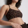 Aktives Crop-Top mit Racerback im Leopardenmuster