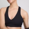 Aktives Crop-Top mit V-Ausschnitt und sanfter Stützfunktion
