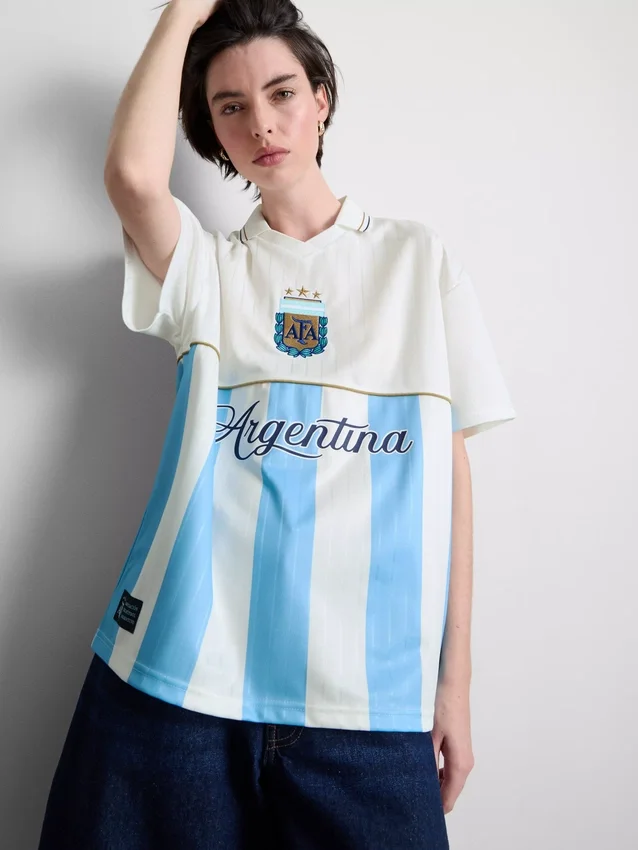 Argentinisches Fussballtrikot mit Kragen