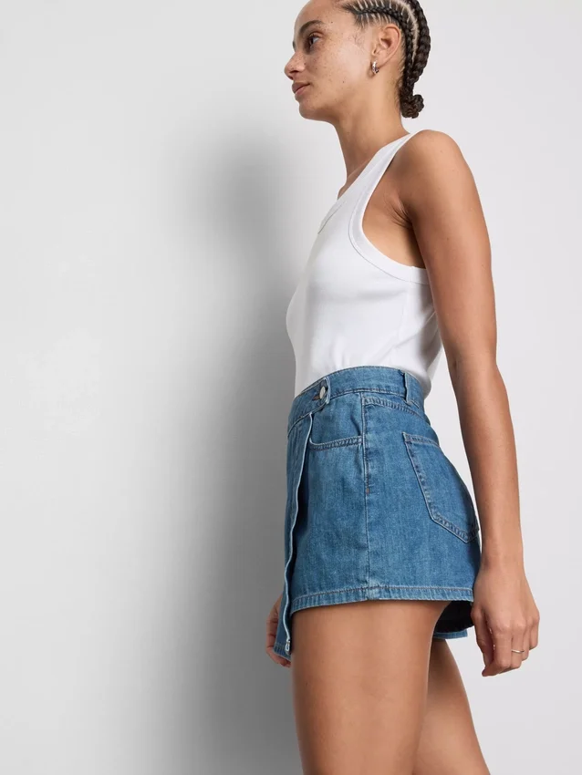 Asymmetrischer Wickel-Skort aus Baumwoll-Denim