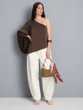 Asymmetrisches One-Shoulder-Top aus Satin