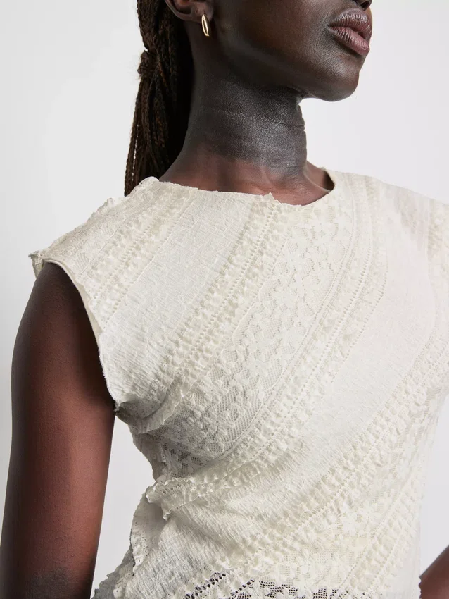 Asymmetrisches Tanktop aus Spitze