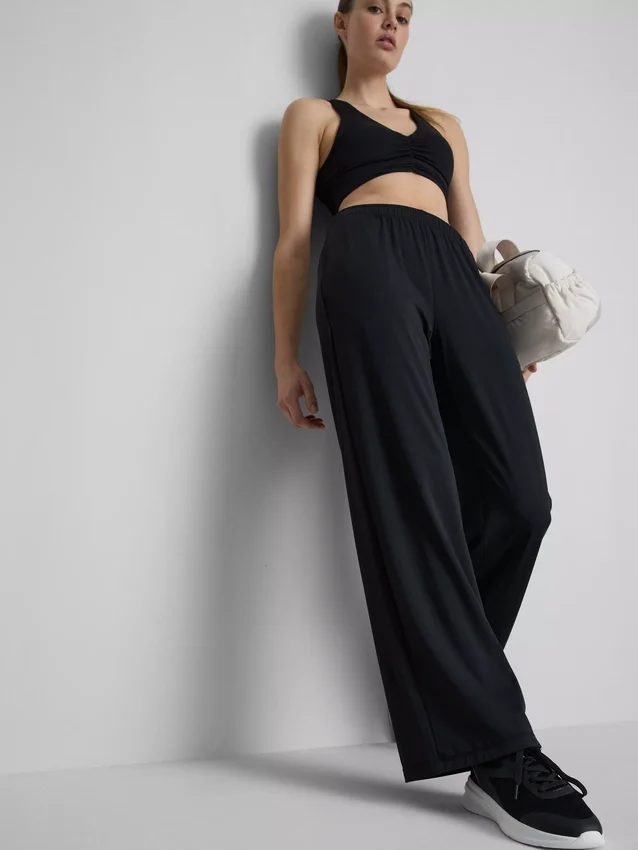 Athleisure-Hose mit weitem Bein