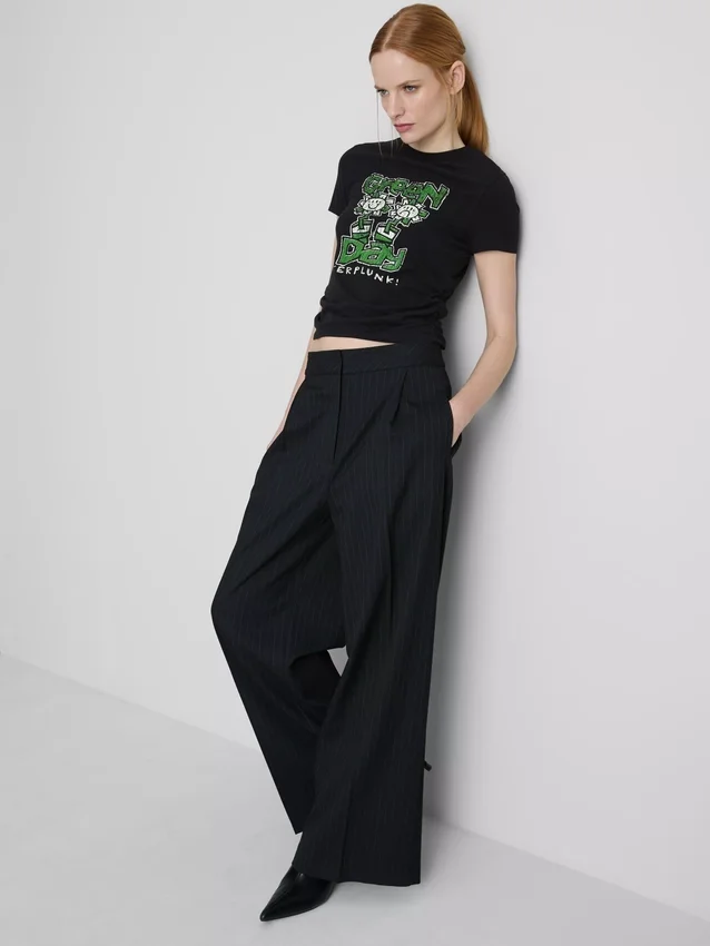 Baby-T-Shirt aus baumwollreicher «Green Day»-Rüschen-Optik