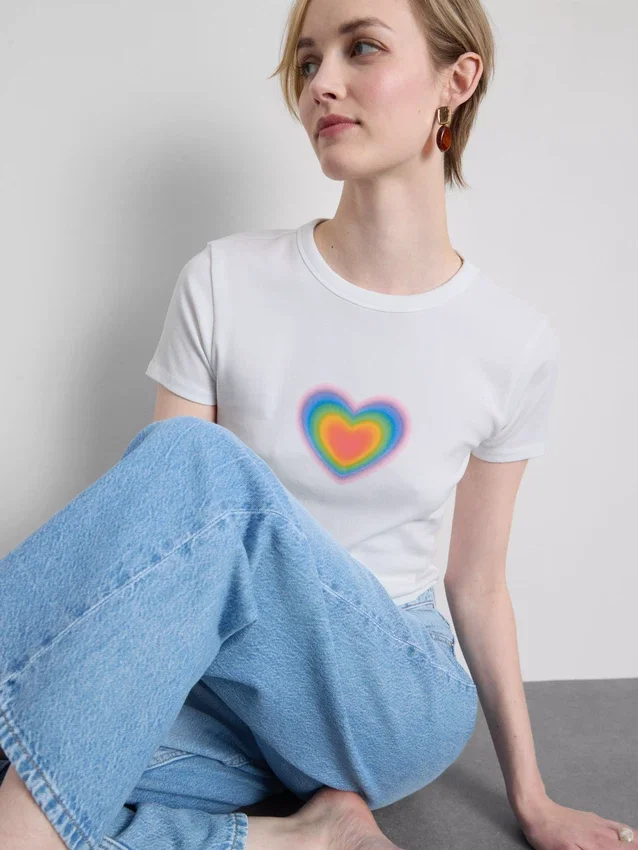 Baby-T-Shirt «Pride Heart» mit hohem Baumwollanteil