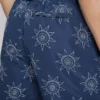 Bade-Shorts mit gesticktem Sonnenmotiv