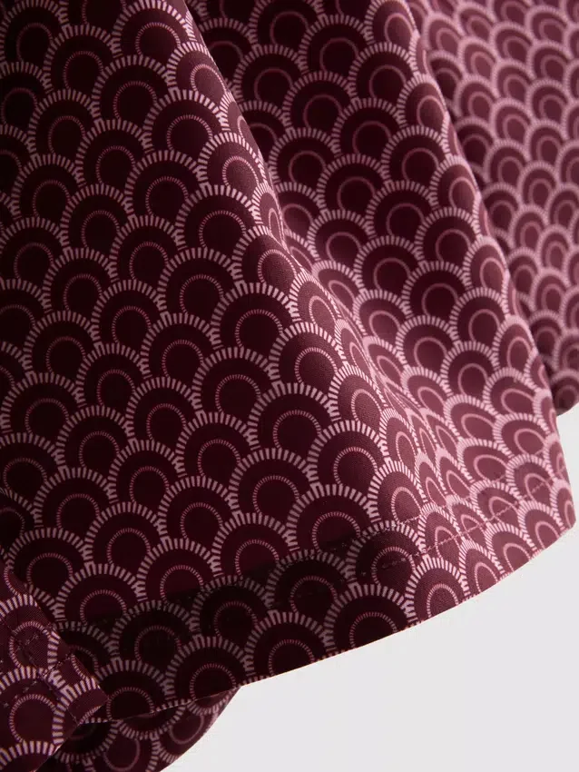 Badehose mit Kordelzug und geometrischem Muster