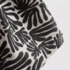 Badeshorts mit abstraktem Print