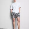 Badeshorts mit Liegestuhl-Streifenmuster