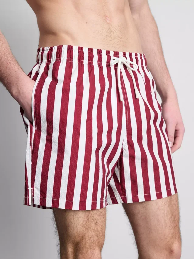 Badeshorts mit Liegestuhl-Streifenmuster