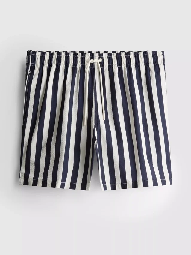 Badeshorts mit Liegestuhl-Streifenmuster