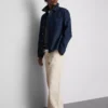 Baggy-Chinos mit mittlerer Leibhöhe