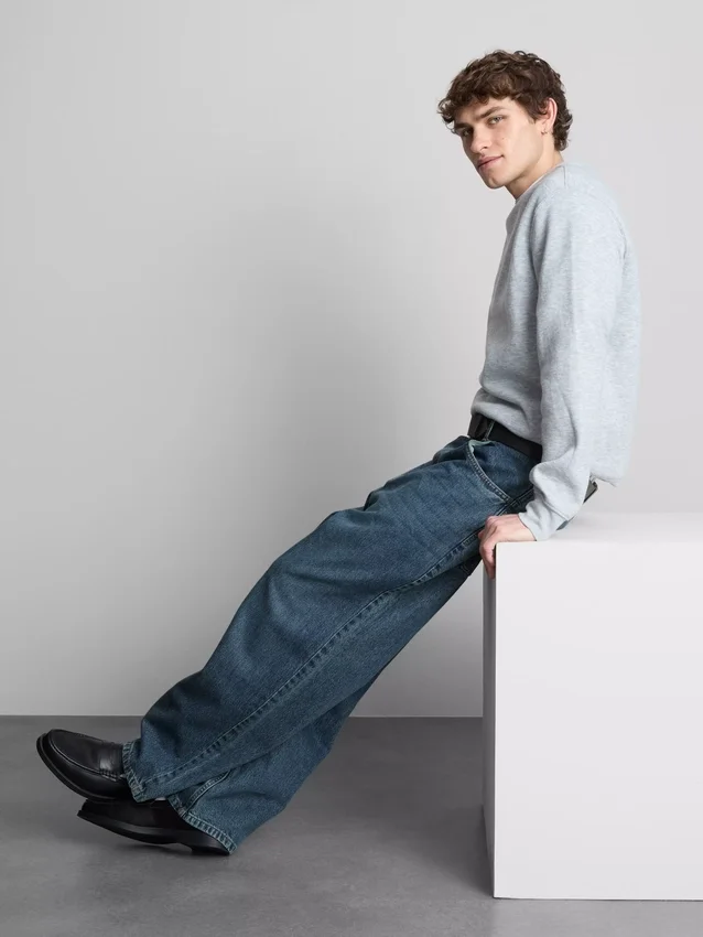 Baggy-Jeans mit mittlerer Leibhöhe