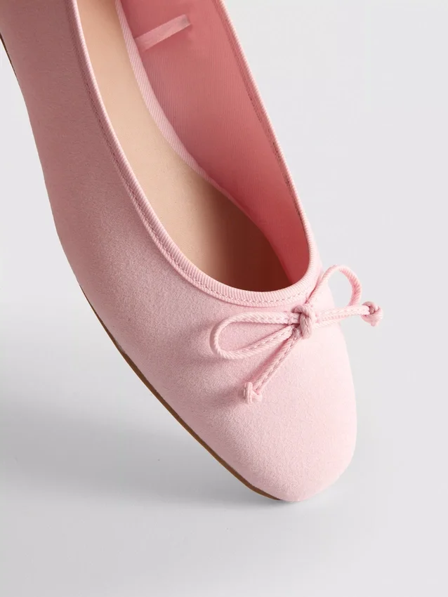 Ballerinas mit Schleife vorne