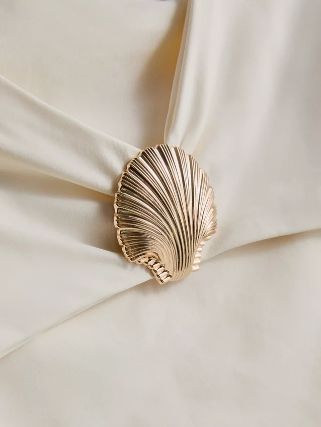 Bandeau-Badeanzug mit Muschelverzierungen
