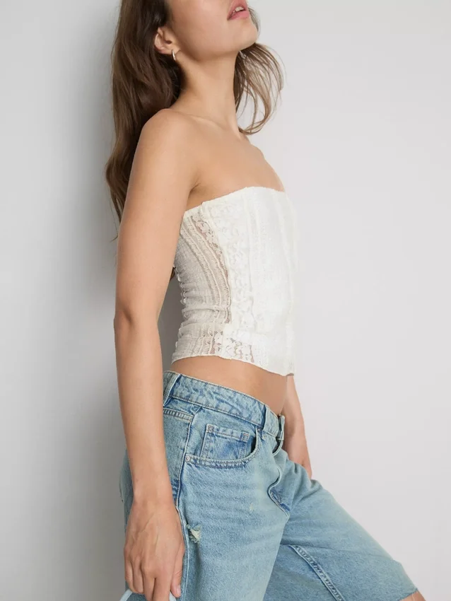 Bandeau-Top aus Baumwollmischung mit Spitze