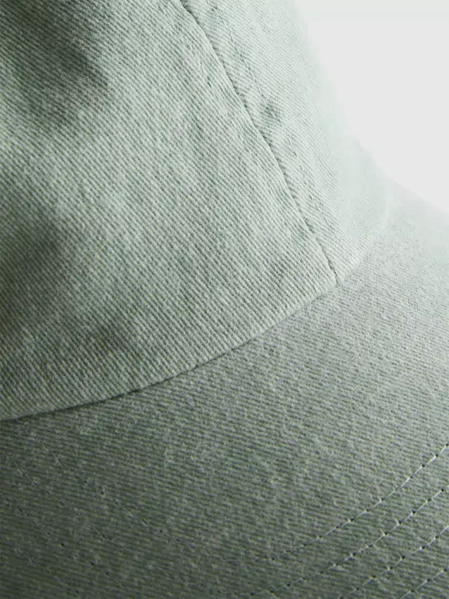 Baseballkappe mit Acid-Wash-Effekt