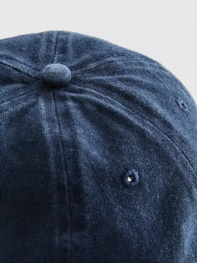 Baseballkappe mit Acid-Wash-Effekt