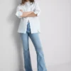 Baumwoll-Denim-Jeans mit ausgestelltem Bein und mittlerer Leibhöhe
