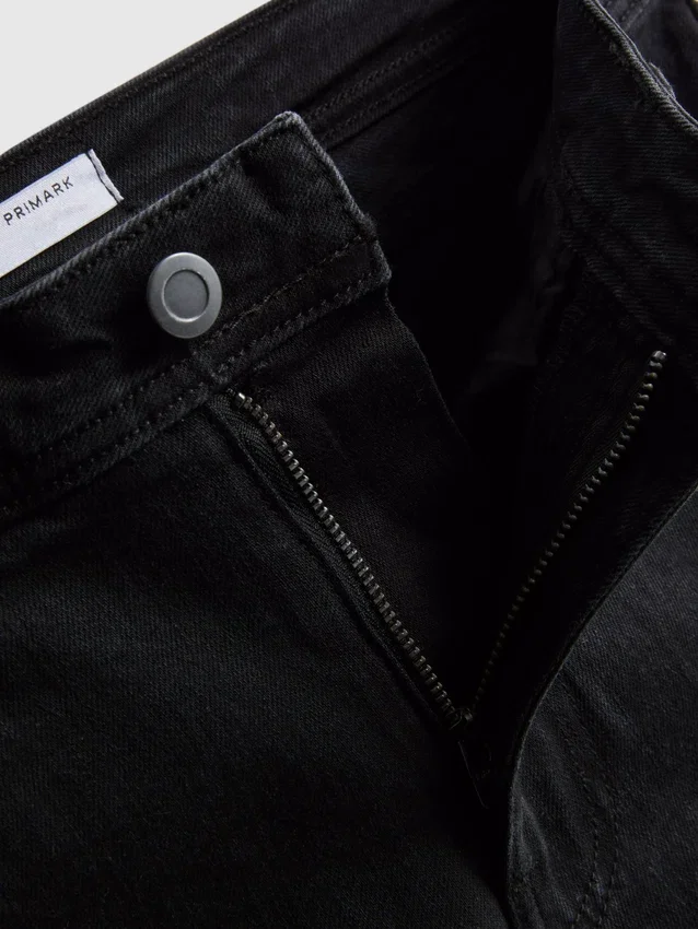 Baumwoll-Denim-Jeans mit ausgestelltem Bein und mittlerer Leibhöhe