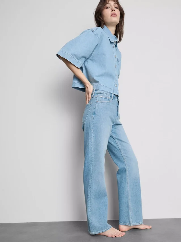 Baumwoll-Denim-Jeans mit geradem Bein