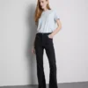 Baumwoll-Denim-Jeans mit mittlerer Leibhöhe und ausgestelltem Bein