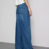 Baumwoll-Denim-Jeans mit mittlerer Leibhöhe und weitem Bein